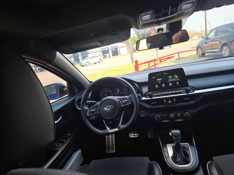 2021 Kia Forte GT Line