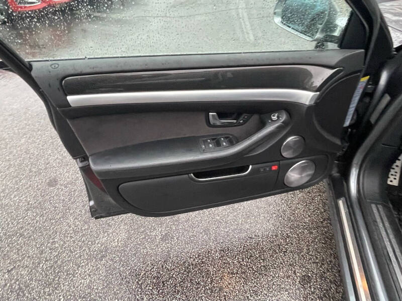 2008 Audi S8 quattro