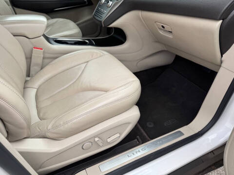 2017 Lincoln MKC Select