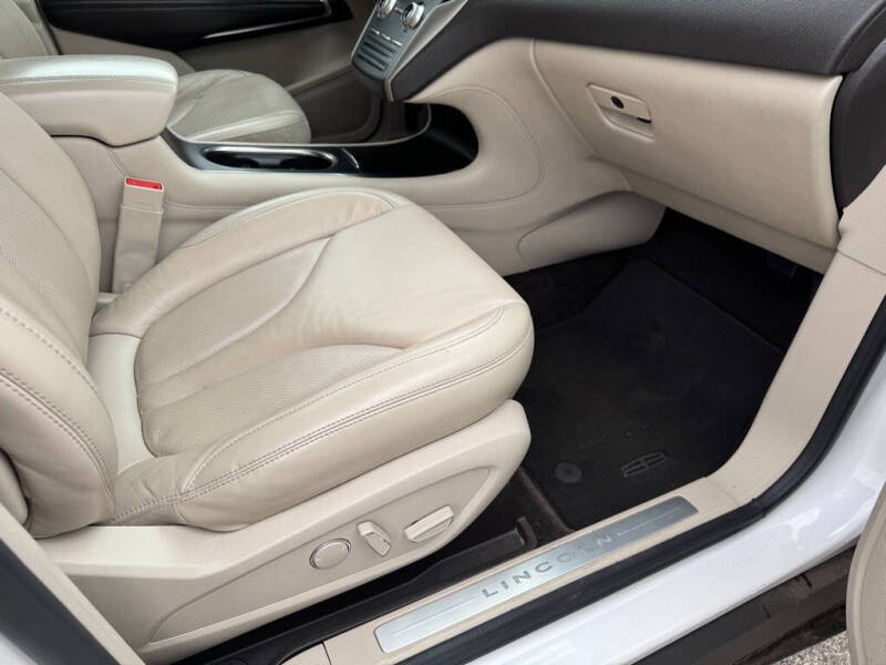 2017 Lincoln MKC Select