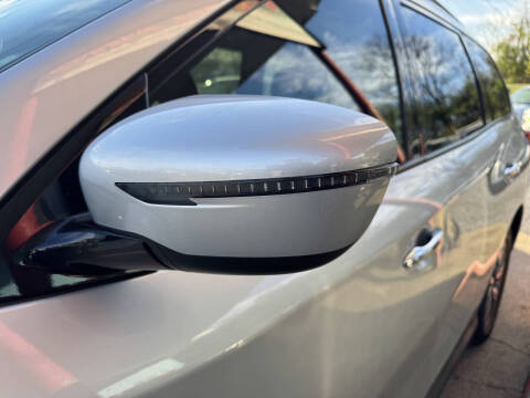 2019 Nissan Pathfinder SV