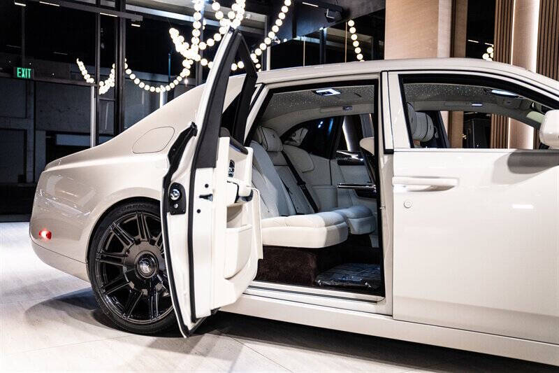 2026 Rolls-Royce Phantom