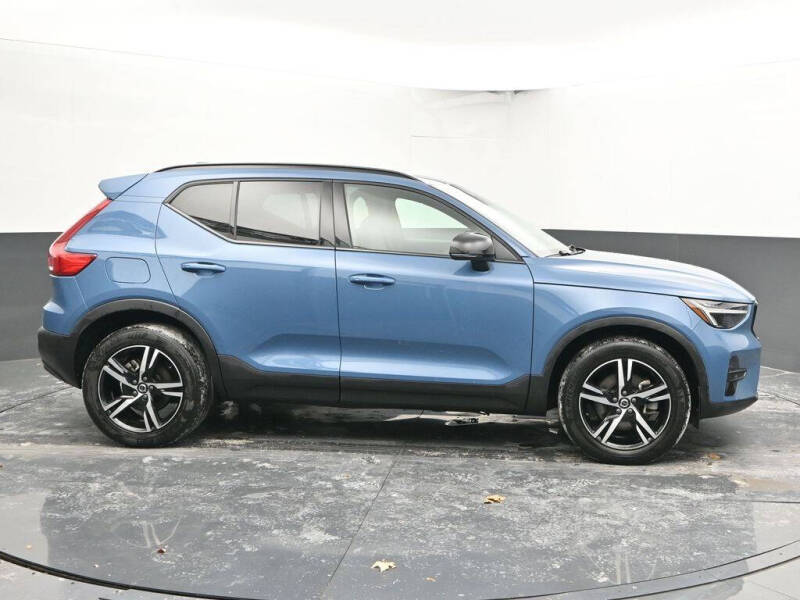 2024 Volvo XC40