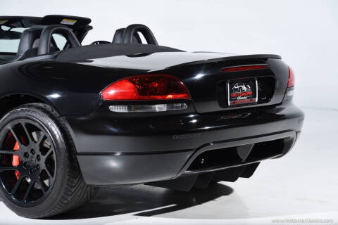 2004 Dodge Viper SRT-10