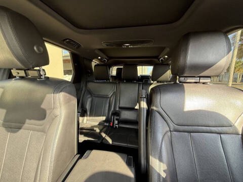 2020 Land Rover Discovery Landmark Edition