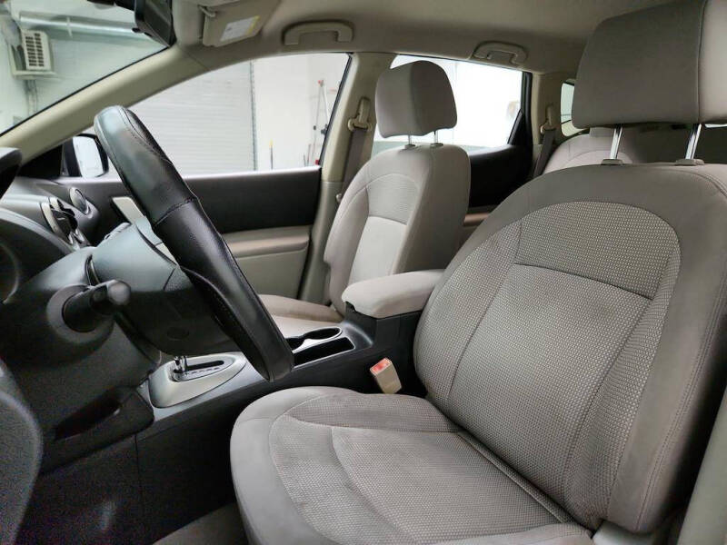 2011 Nissan Rogue SV