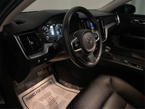 2020 Volvo S60 T5 Momentum