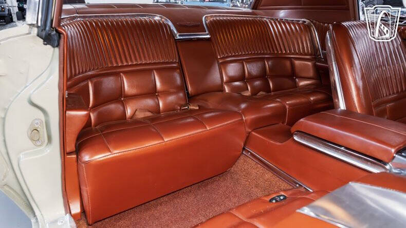 1966 Ford Thunderbird