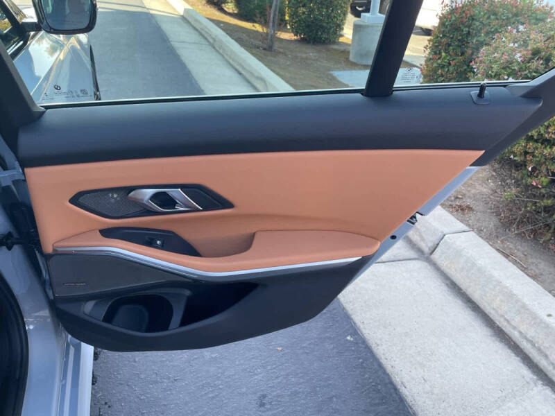 2026 BMW 3 Series 330i