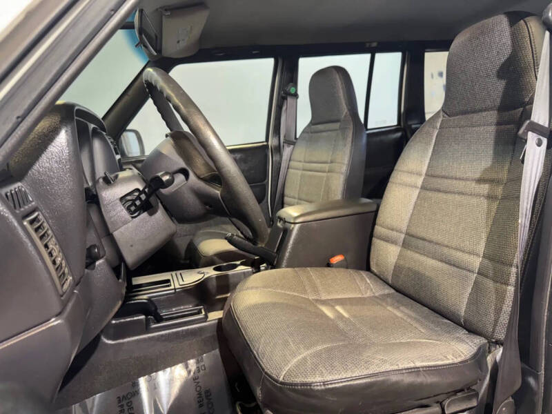 2000 Jeep Cherokee SE