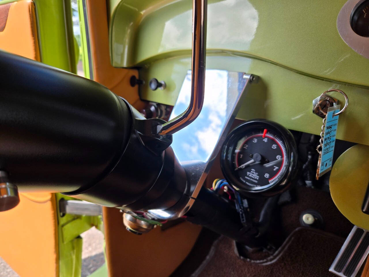 1930 Dodge 5-Window Coupe 165