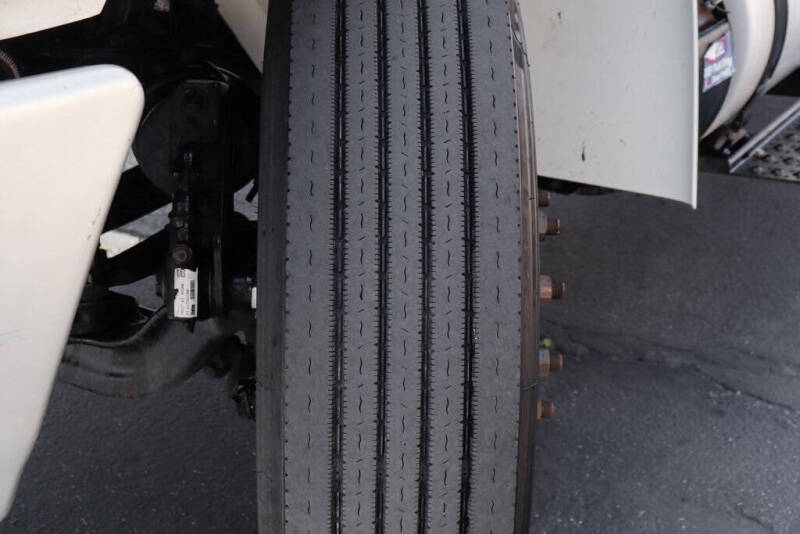 2019 International DuraStar 4300