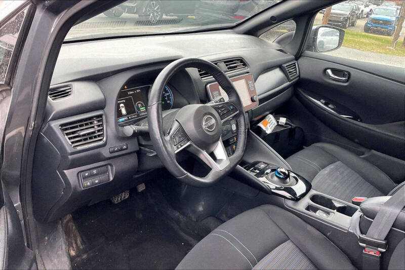 2024 Nissan LEAF SV PLUS