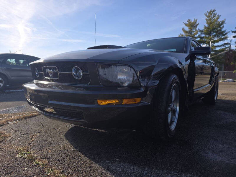 2008 Ford Mustang V6 Deluxe