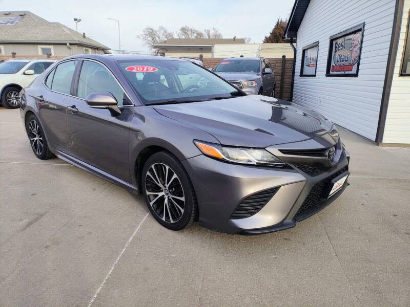 2019 Toyota Camry for sale at Triangle Auto Sales in Omaha NE