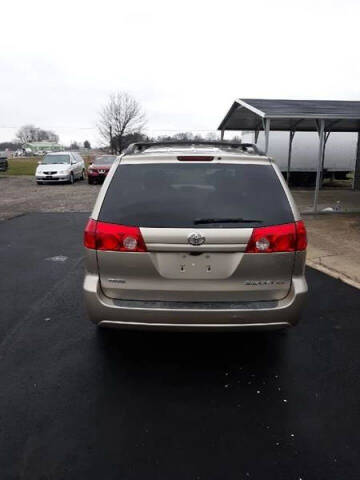 2009 Toyota Sienna for sale at Route 33 Auto Sales in Carroll OH