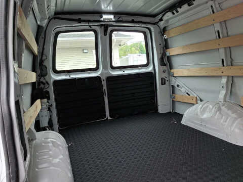 2024 Chevrolet Express 2500