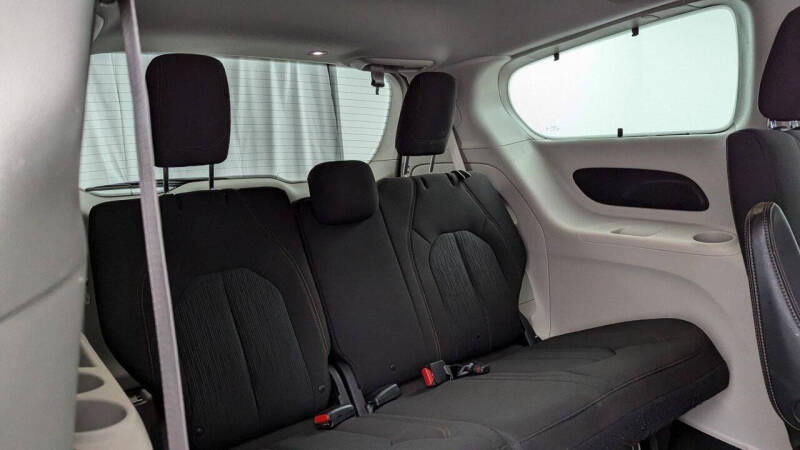 2017 Chrysler Pacifica Touring Plus