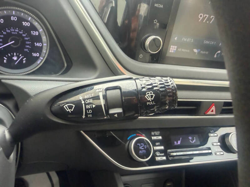 2022 Hyundai Sonata Hybrid Blue