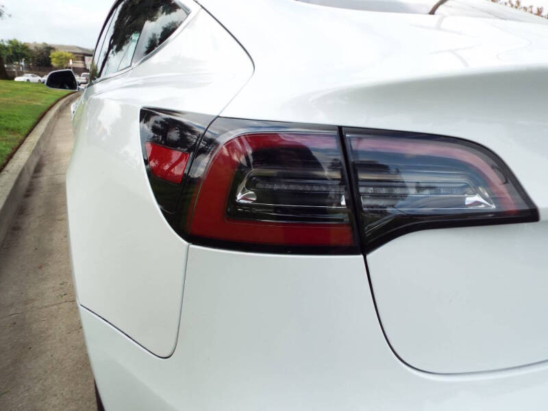 2020 Tesla Model 3 Standard Range Plus