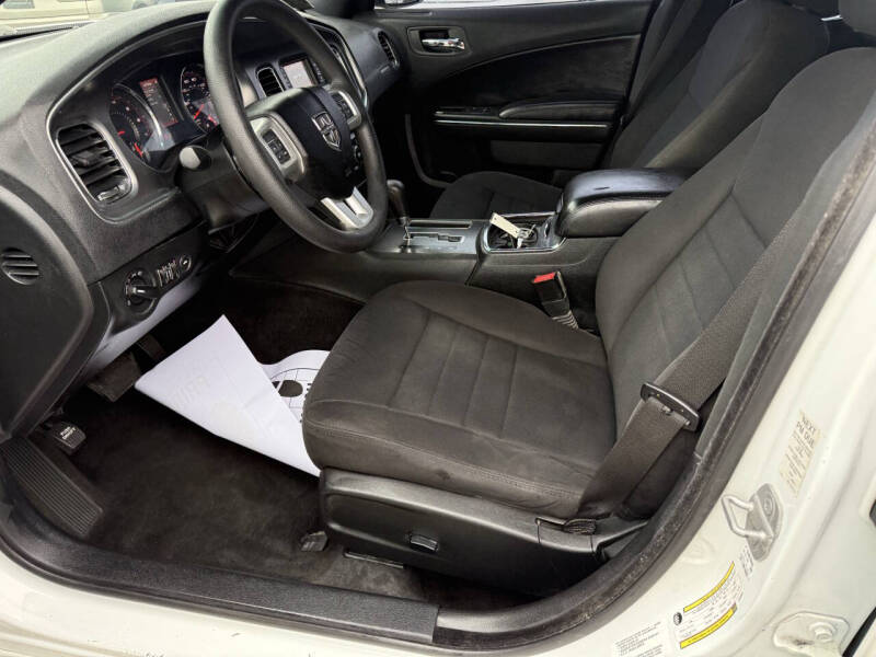 2013 Dodge Charger SE