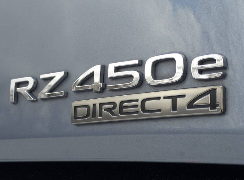 2023 Lexus RZ 450e Luxury