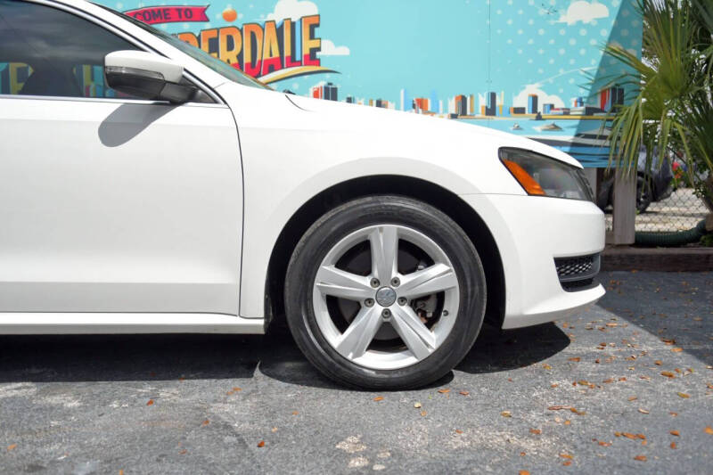 2014 Volkswagen Passat 1.8T SE