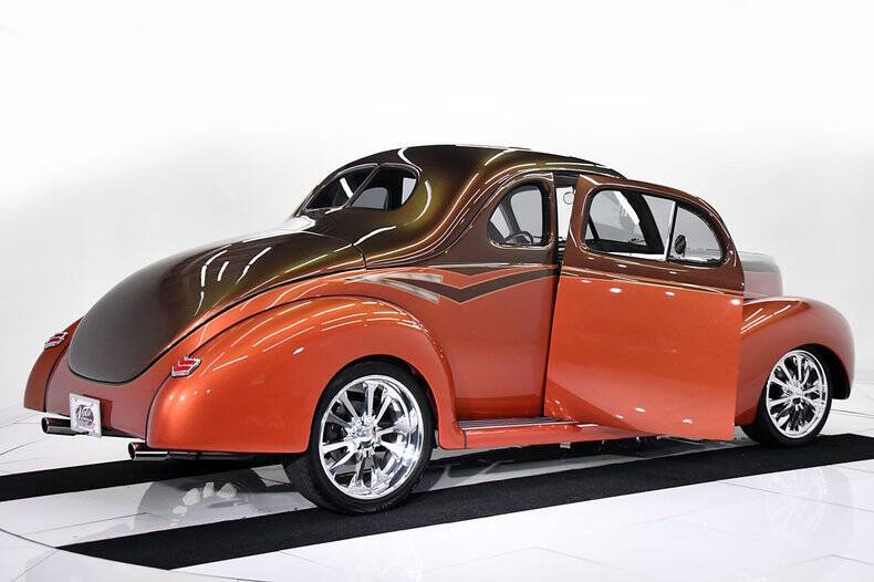 1940 Ford Deluxe