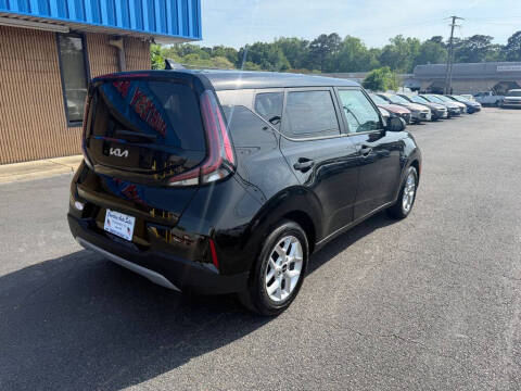 2024 Kia Soul LX