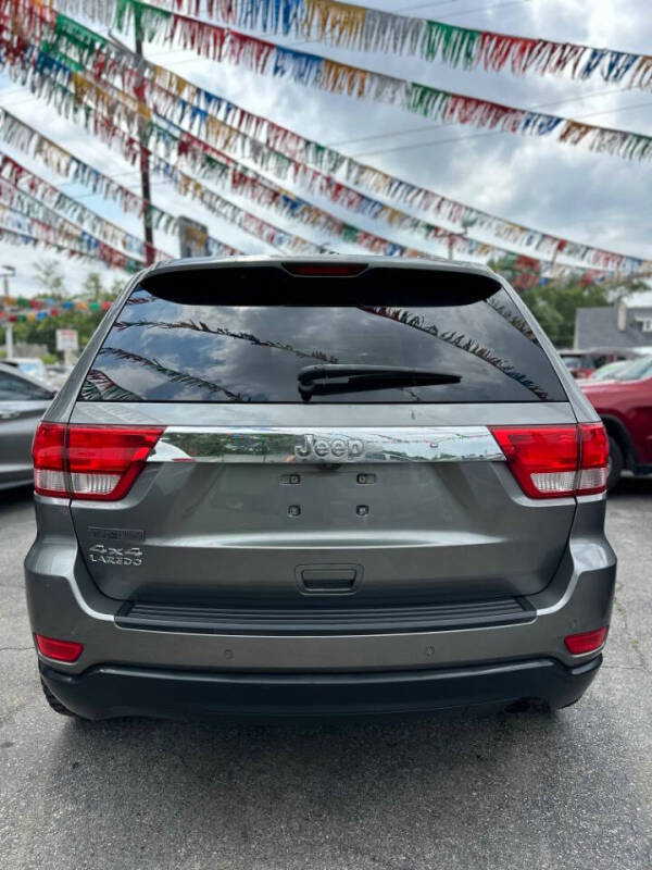 2011 Jeep Grand Cherokee Laredo X