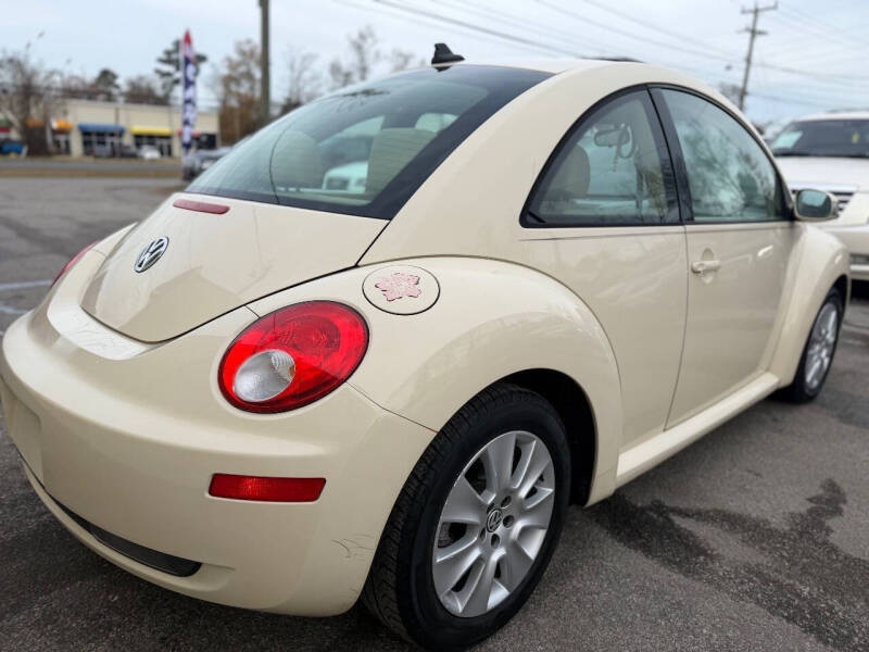 2009 Volkswagen New Beetle Base PZEV