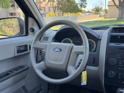 2009 Ford Escape XLS