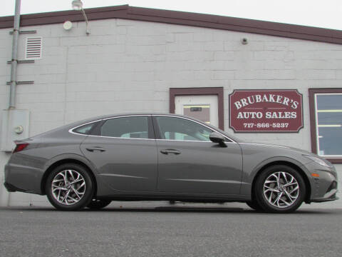 2021 Hyundai Sonata for sale at Brubakers Auto Sales in Myerstown PA