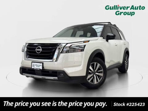 2023 Nissan Pathfinder SL