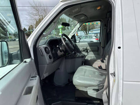 2011 Ford E-Series E-150
