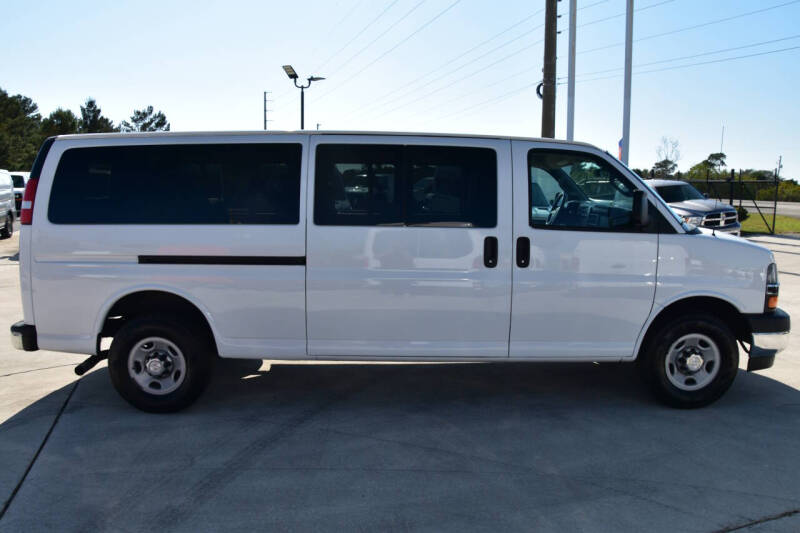2017 Chevrolet Express LT 3500