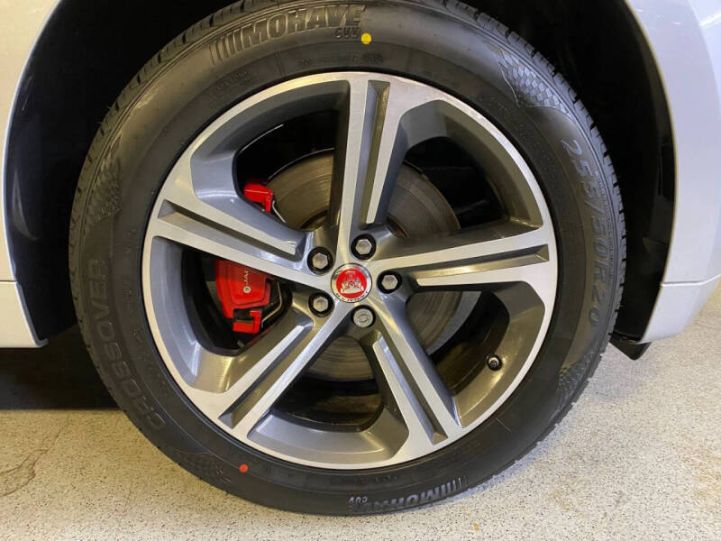 2019 Jaguar F-PACE S