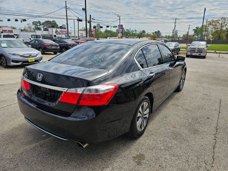 2014 Honda Accord null photo 12