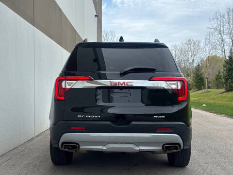 2023 GMC Acadia SLT