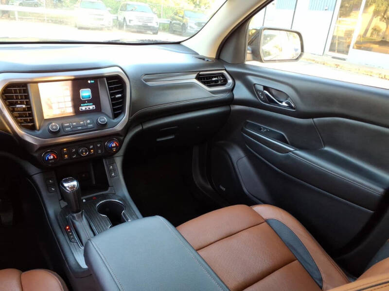 2017 GMC Acadia SLT-1