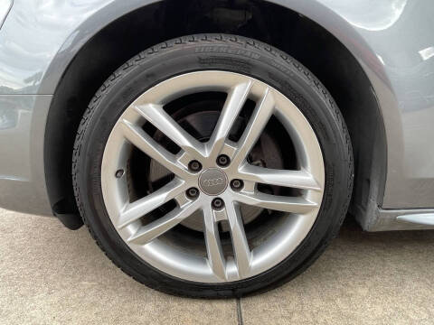 2016 Audi A4 2.0T quattro Premium