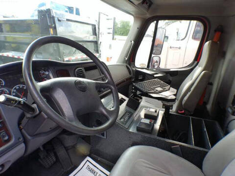 2016 Freightliner M2 106