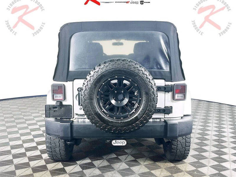 2011 Jeep Wrangler Unlimited Sahara