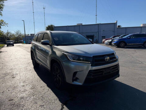 2019 Toyota Highlander SE