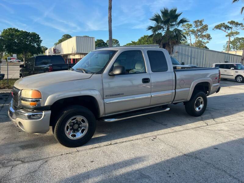 2007 GMC Sierra 2500HD Classic for sale at Malabar Truck and Trade in Palm Bay FL