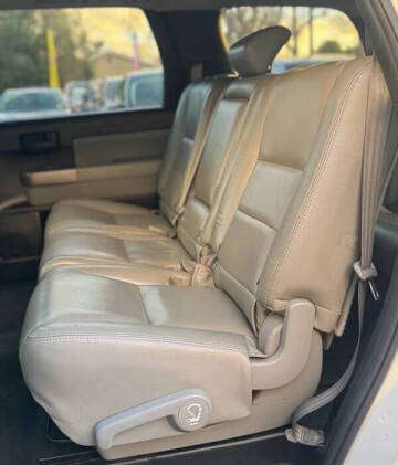 2013 Toyota Sequoia SR5