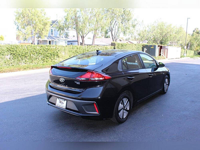 2017 Hyundai Ioniq Hybrid Blue