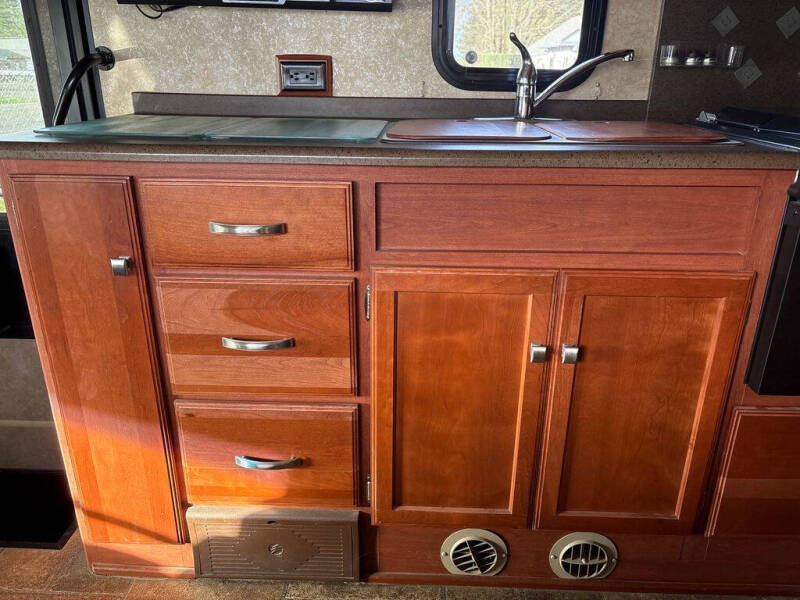 2012 Ford E-Series E-450 SD