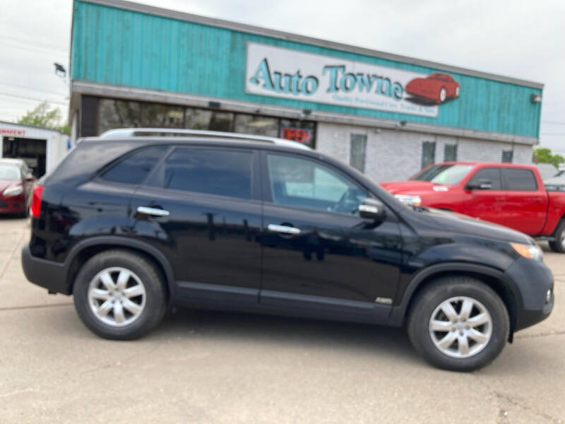 2013 Kia Sorento for sale at Auto Towne in Aberdeen SD