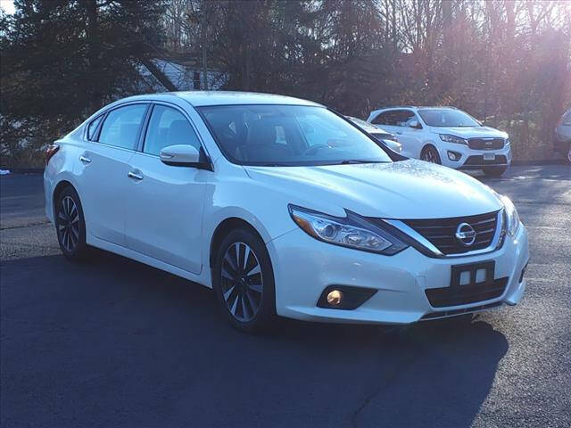 2018 Nissan Altima for sale at Canton Auto Exchange in Canton CT